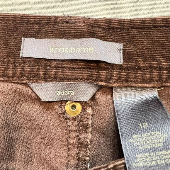 Liz Claiborne Women's Audra Corduroy Pants Straight Leg Size 12 Dark Brown Solid - Picture 3 of 10